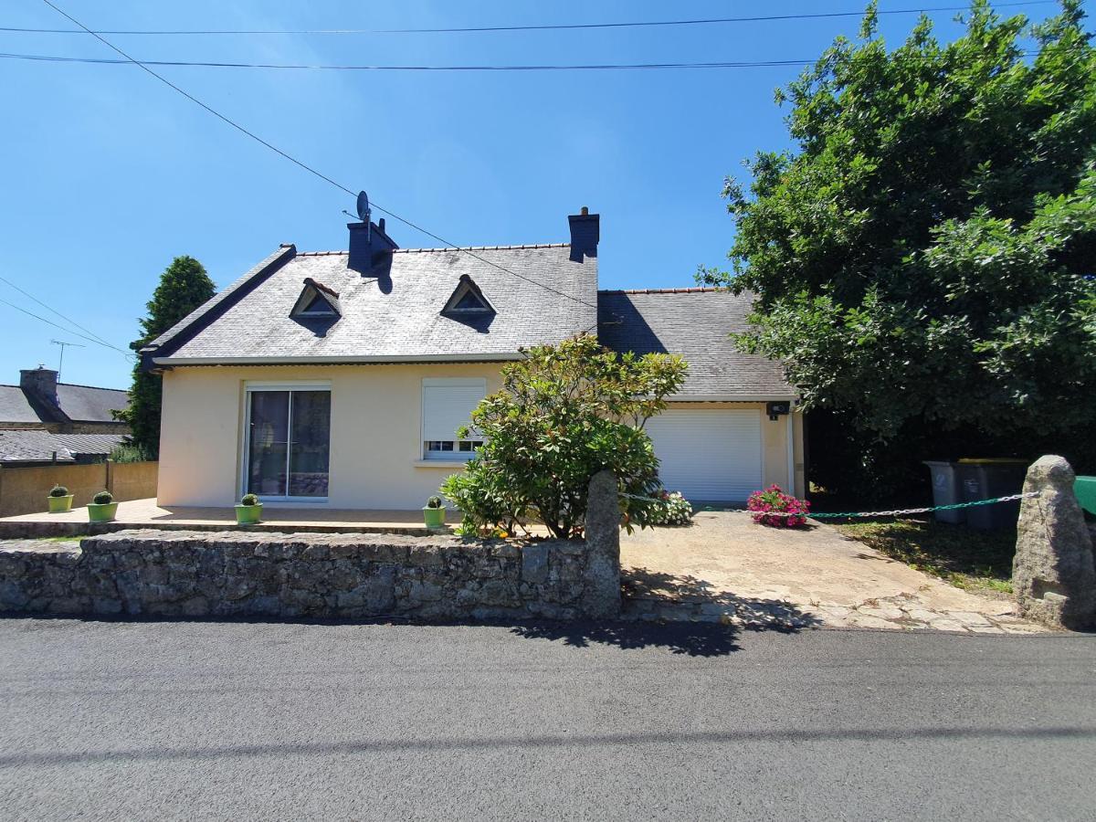 Gite Locmousteru Exterior foto